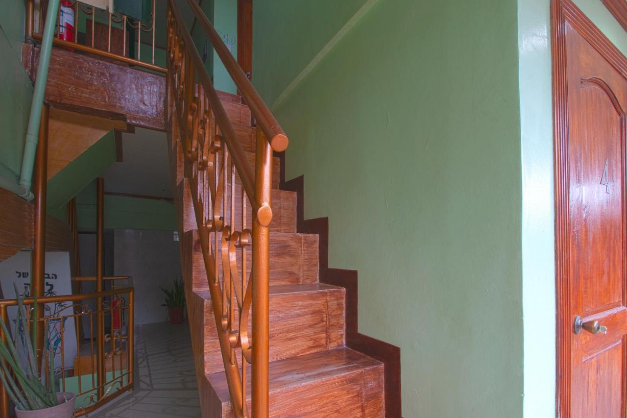 Oyo 788 Lisa'S Guesthouse โมอัลโบอัล ภายนอก รูปภาพ